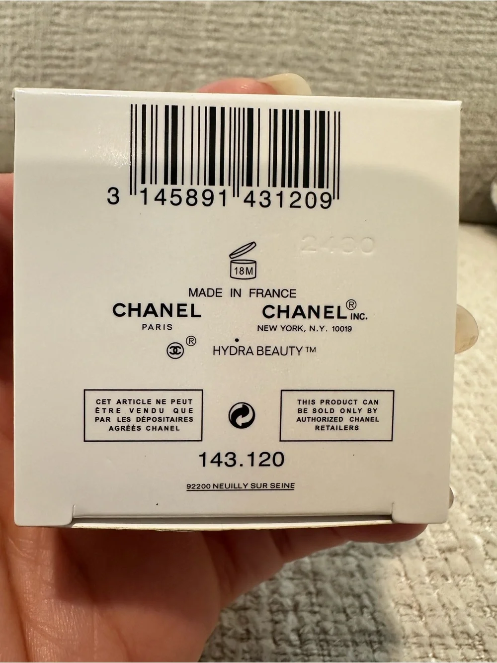 Chanel Hydra Beauty Nutrition Lip Care